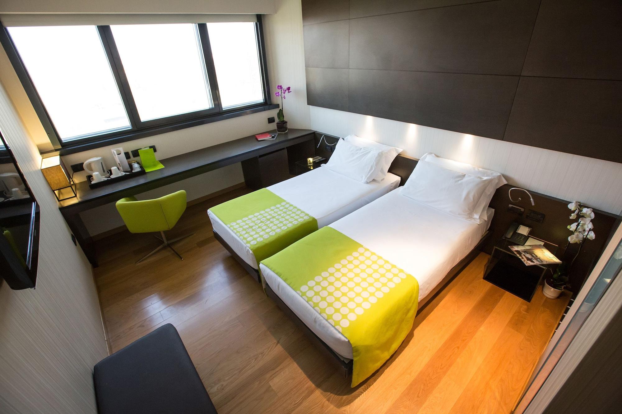 Best Western Plus The Hub Hotel Milán Exterior foto